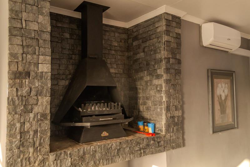 4 Bedroom Property for Sale in Darling Western Cape